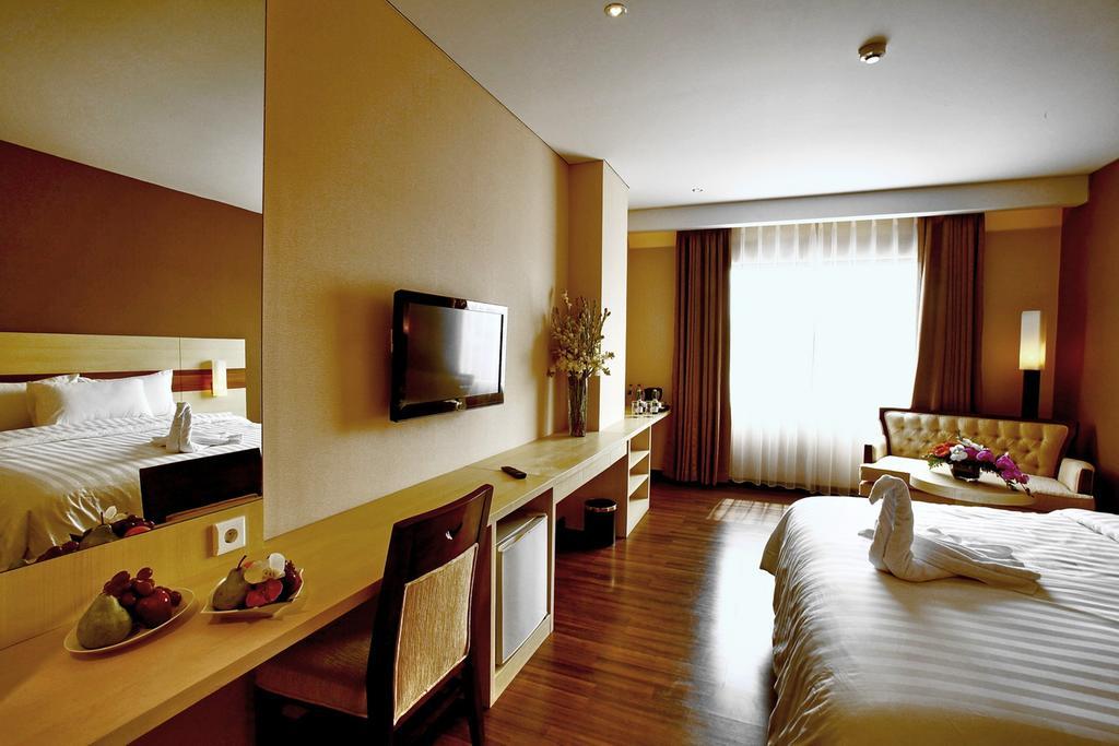 Hotel California Bandung Room photo